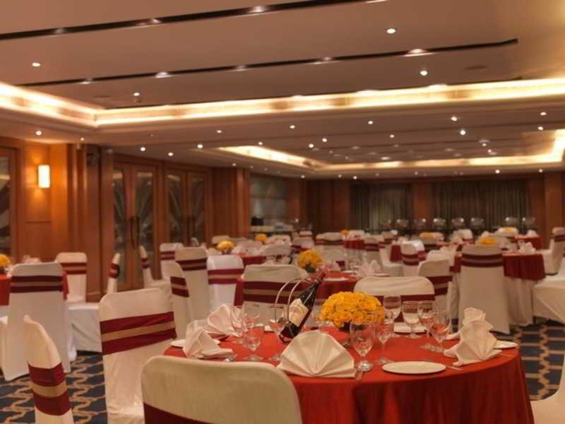 Goldfinch Hotel Bangalore Buitenkant foto