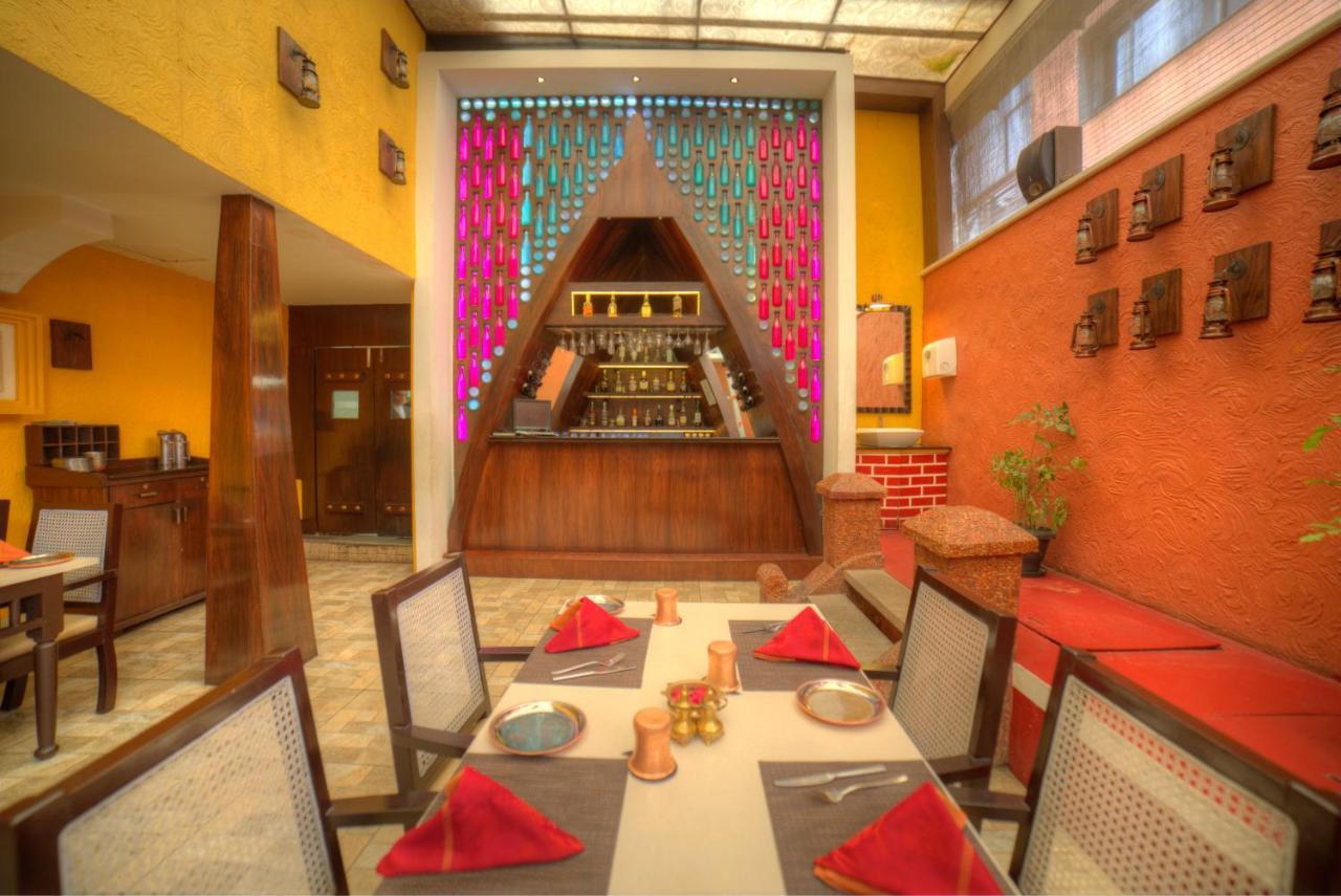 Goldfinch Hotel Bangalore Buitenkant foto